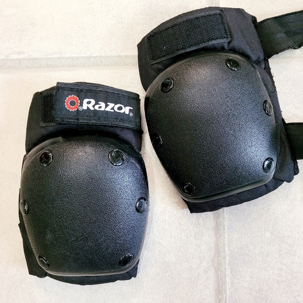 Razor Elbow Pads